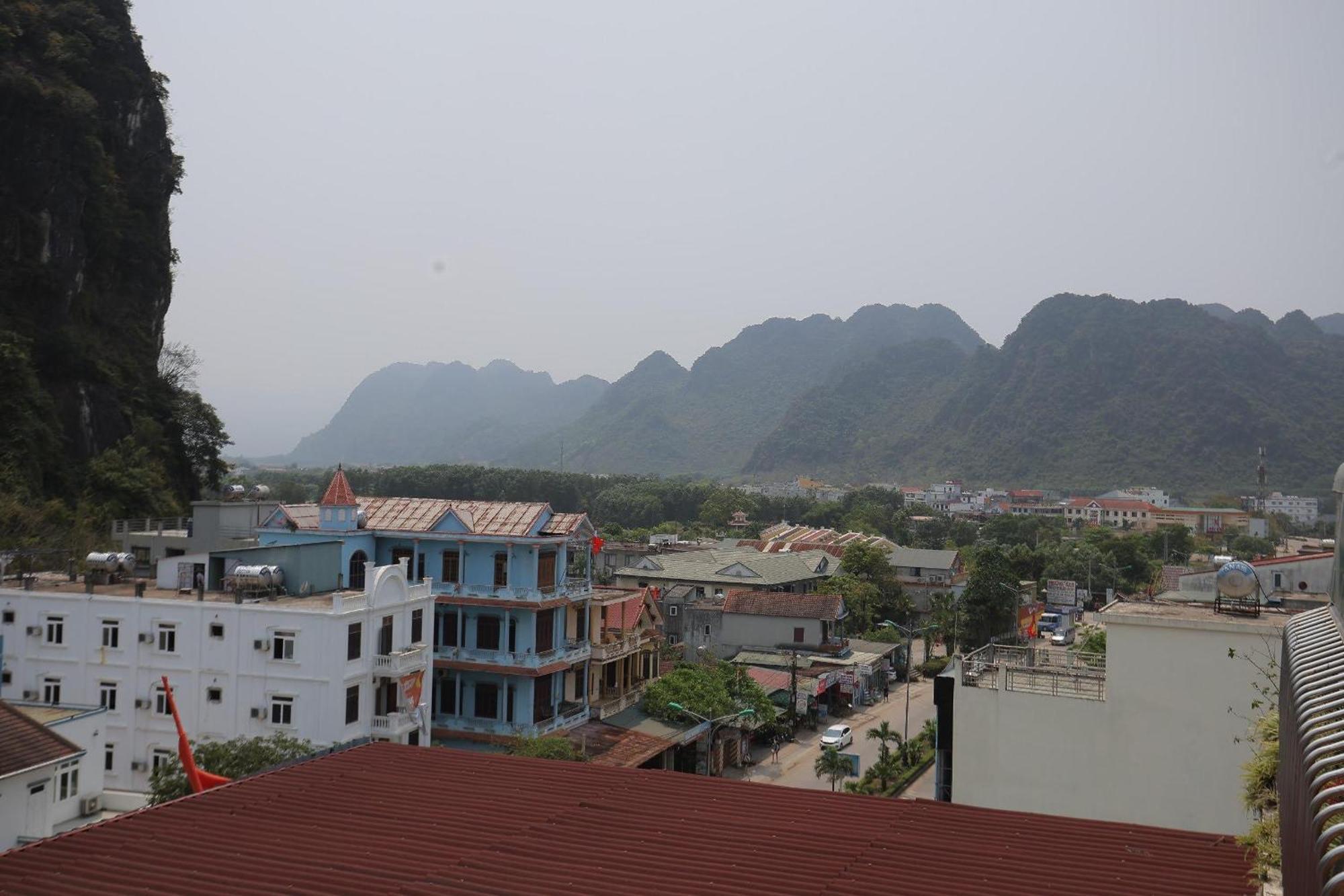 Phong Nha Jasmine Hostel & Roof Top Bar Εξωτερικό φωτογραφία