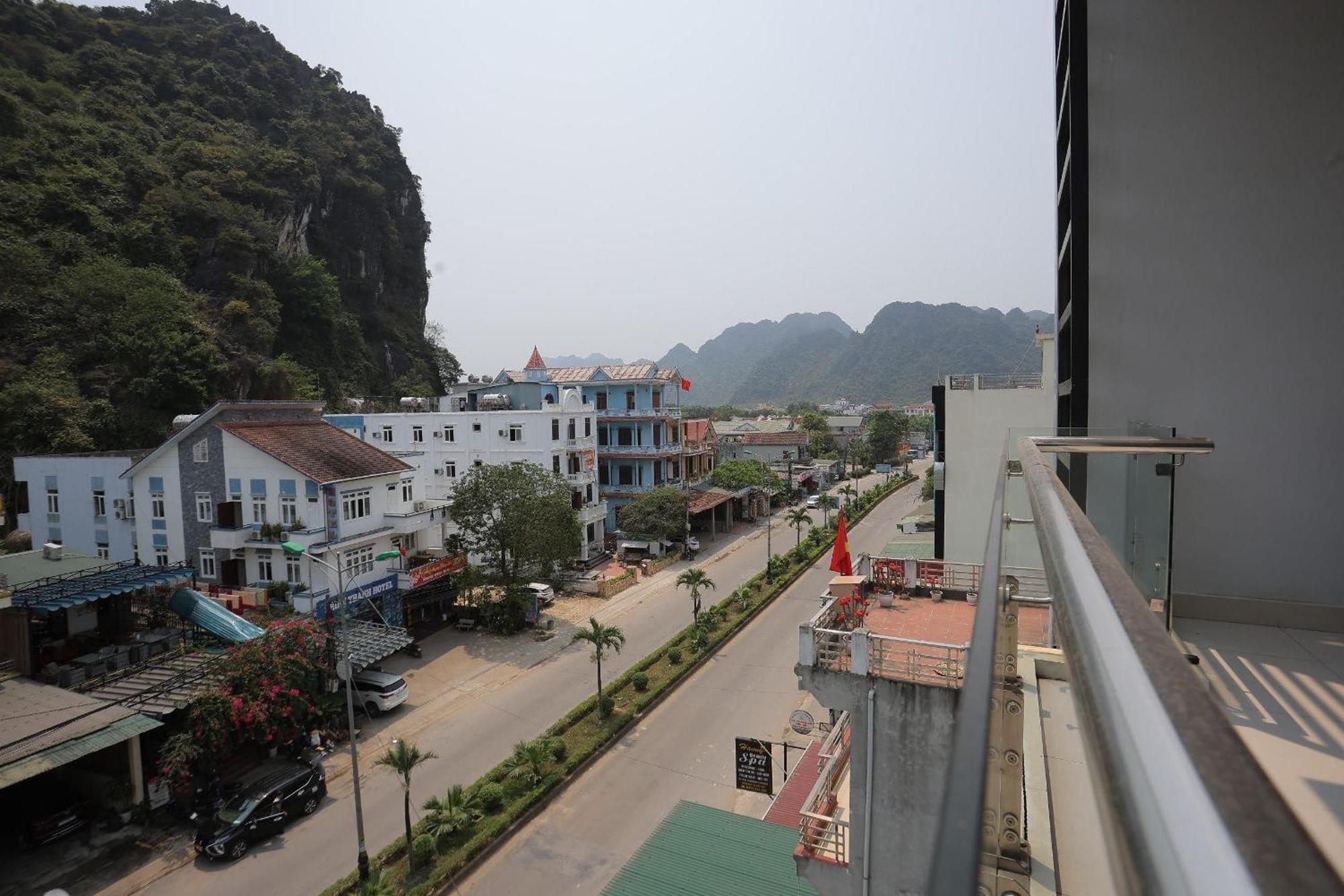 Phong Nha Jasmine Hostel & Roof Top Bar Εξωτερικό φωτογραφία